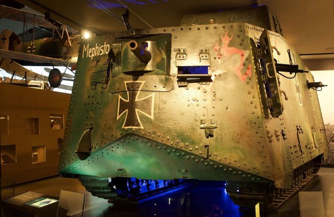 Mephisto_A7V_in_AWM_front_view